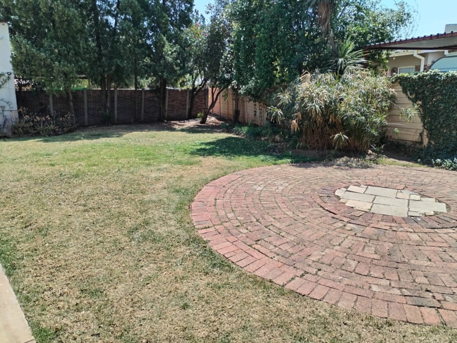 4 Bedroom Property for Sale in La Hoff North West